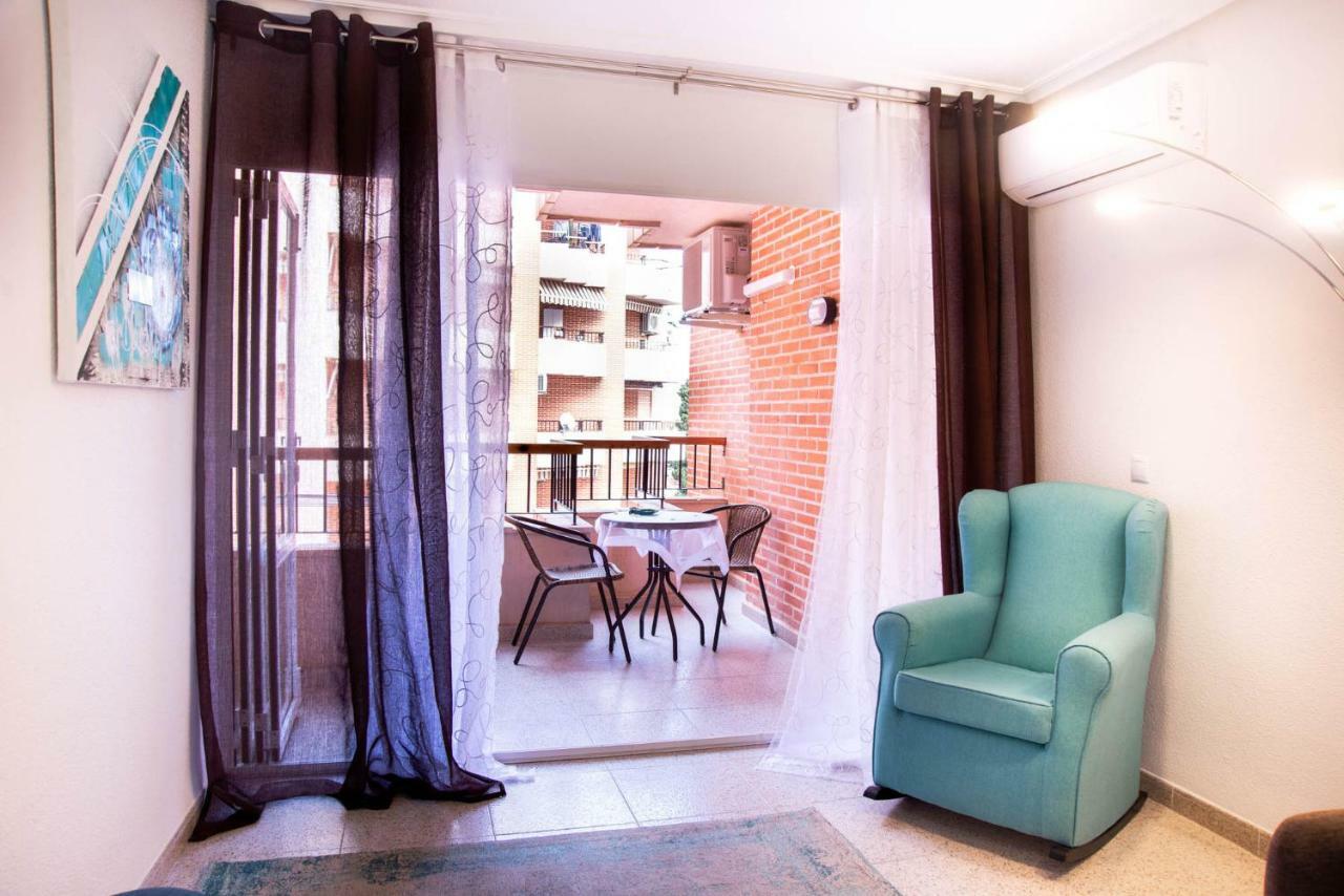 Holiday Royal Suite Concordia Torrevieja Exterior photo